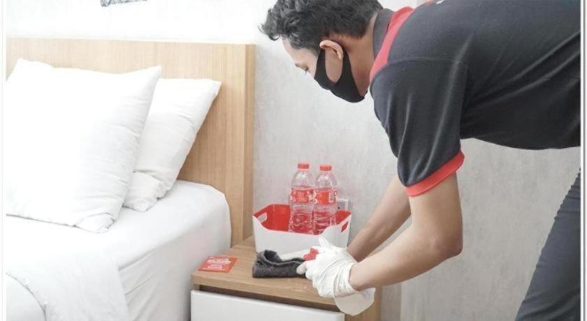 فندق ريد دورز بلس نير مول بالي جاليريا 2 دنباسار المظهر الخارجي الصورة